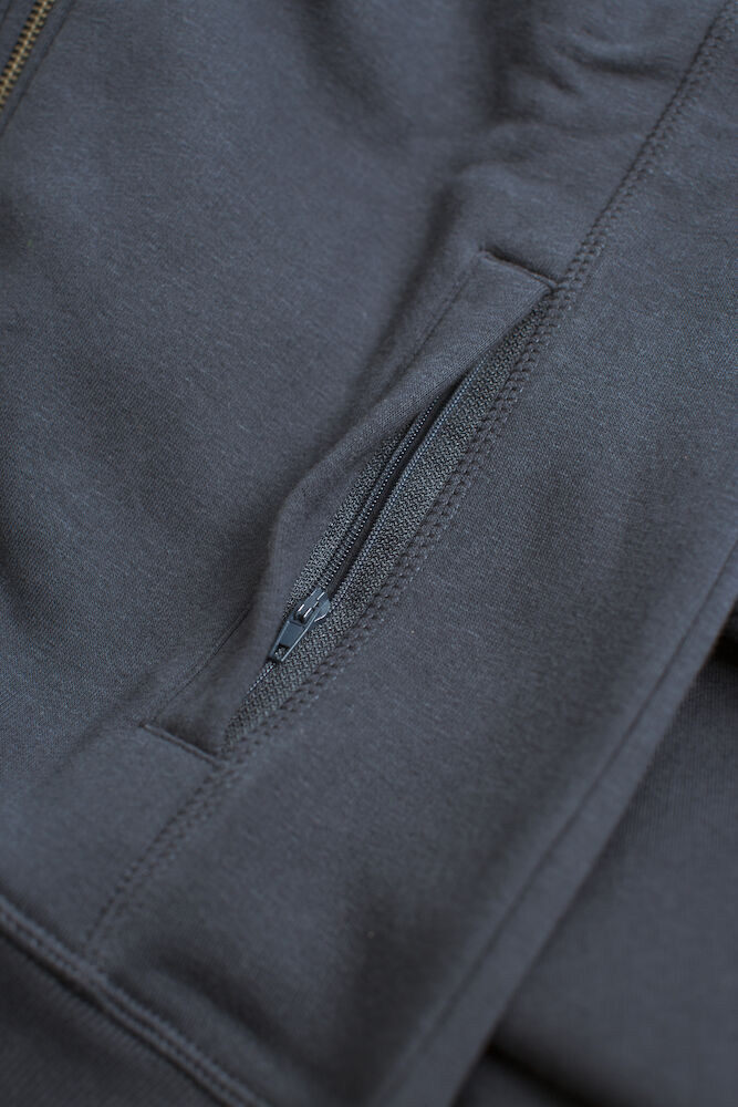 021048_99_ClassicCardigan_C1