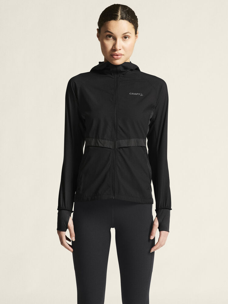 1906435-999000_Urban-Run-Hood-Jacket-W_closeup4