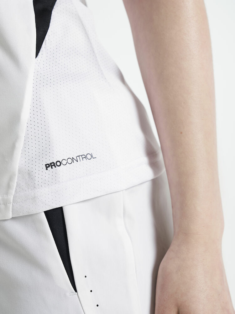 1908235-900999_Pro-Control-Impact-Singlet-W_Closeup5