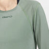 1908769-626000_ADV-Essence-LS-Tee-W_Closeup3