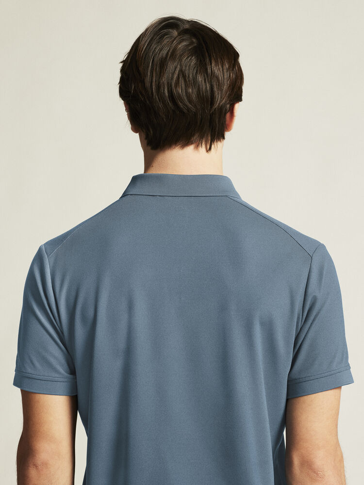 1909138-376000_CORE-Unify-Polo-Shirt-M_closeup6