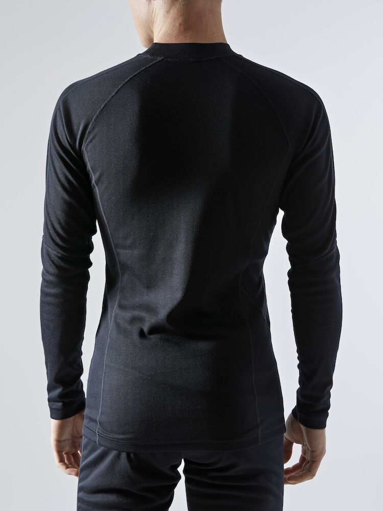 1909709-999000_CORE-Warm-Baselayer-Set_Closeup2