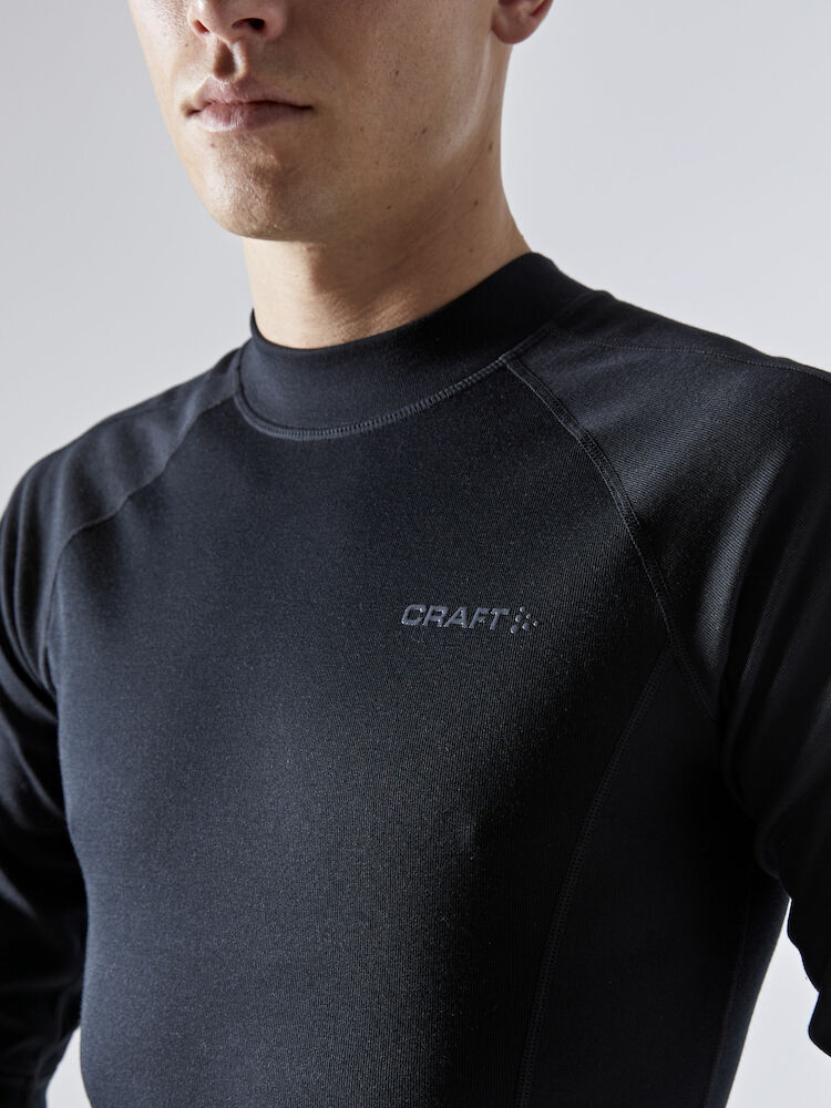 1909709-999000_CORE-Warm-Baselayer-Set_Closeup3