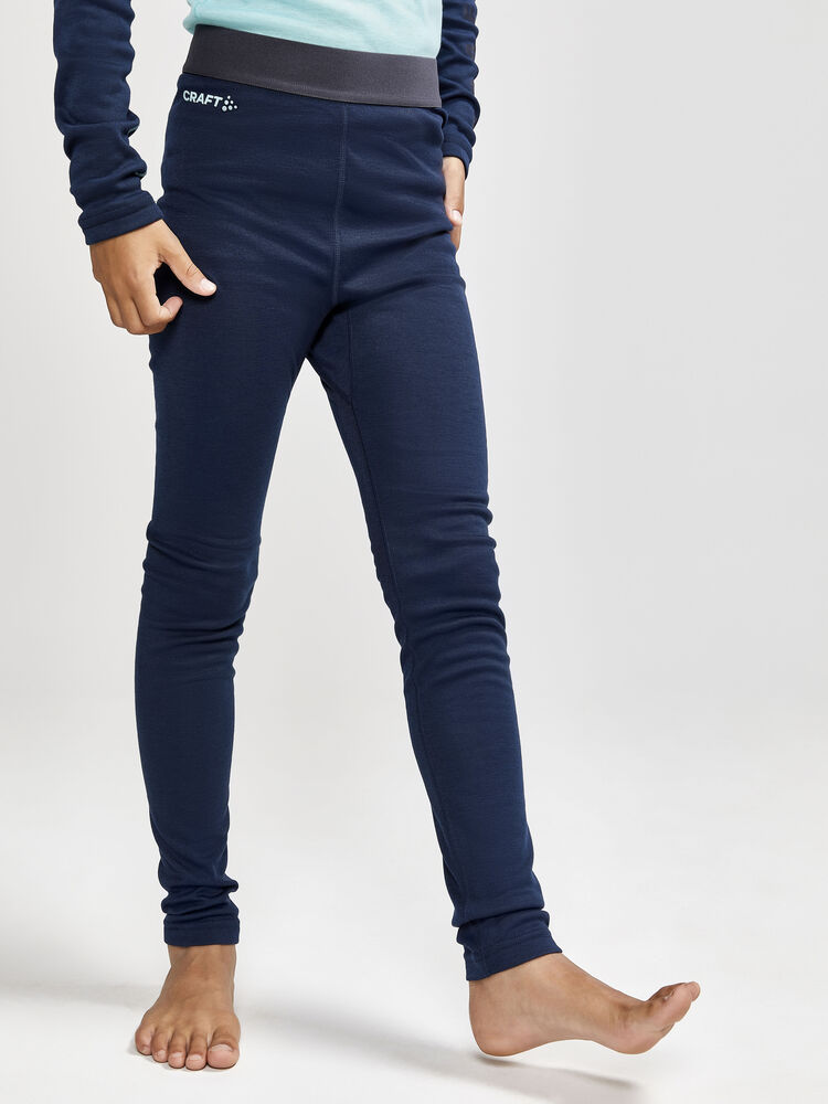 1909712-396319_CORE-Warm-Baselayer-Set-J_Closeup4