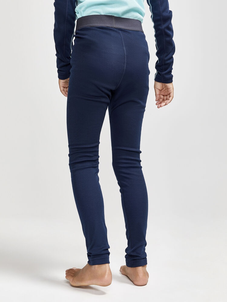 1909712-396319_CORE-Warm-Baselayer-Set-J_Closeup5