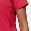 1909984-419000_ADV-Essence-SS-Tee-W_Closeup3