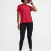 1909984-419000_ADV-Essence-SS-Tee-W_Closeup5