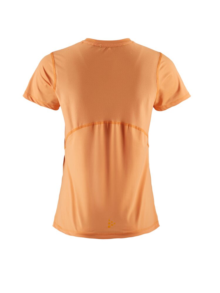 1909984-533000_ADV-Essence-SS-Tee-W-Back