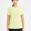1909984-541000_ADV-Essence-SS-Tee-W_Closeup1