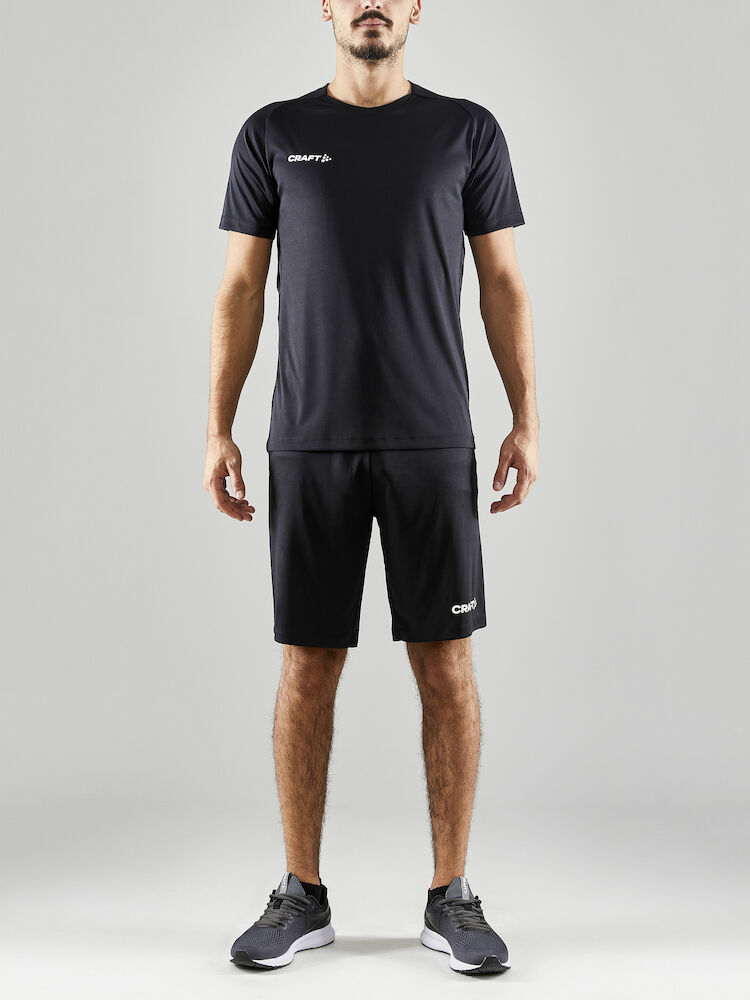 1910145-999000_Evolve-Shorts-M_Closeup4