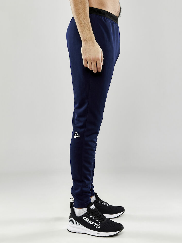 1910166-390000_Evolve-Slim-Pants-M_Closeup2