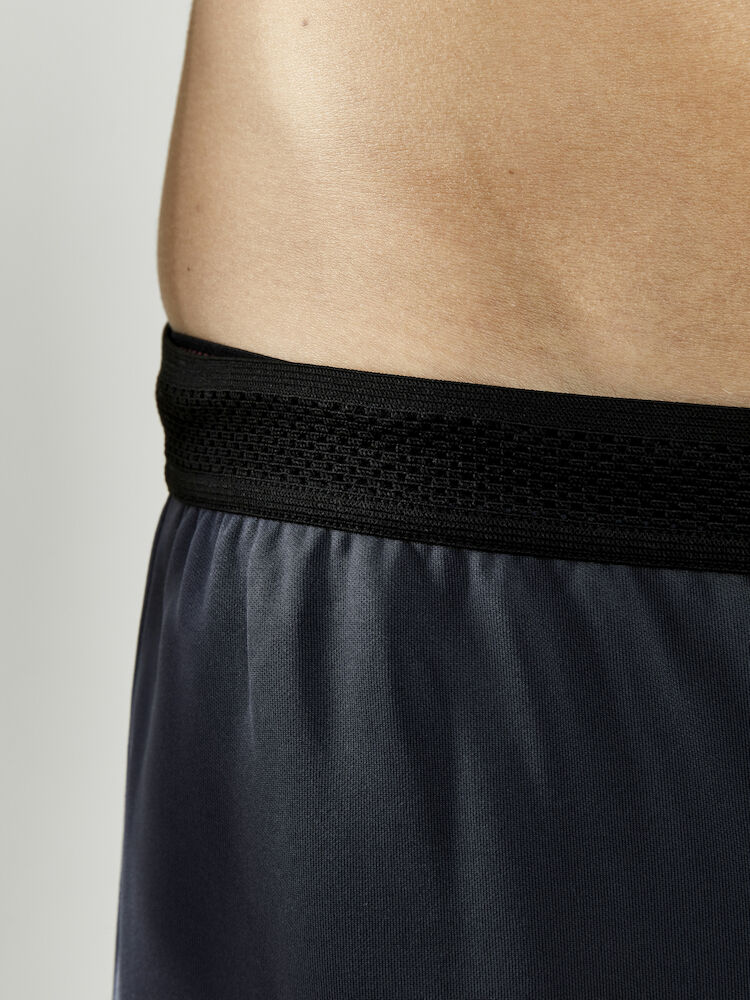 1910166-995000_Evolve-Slim-Pants-M_Closeup5