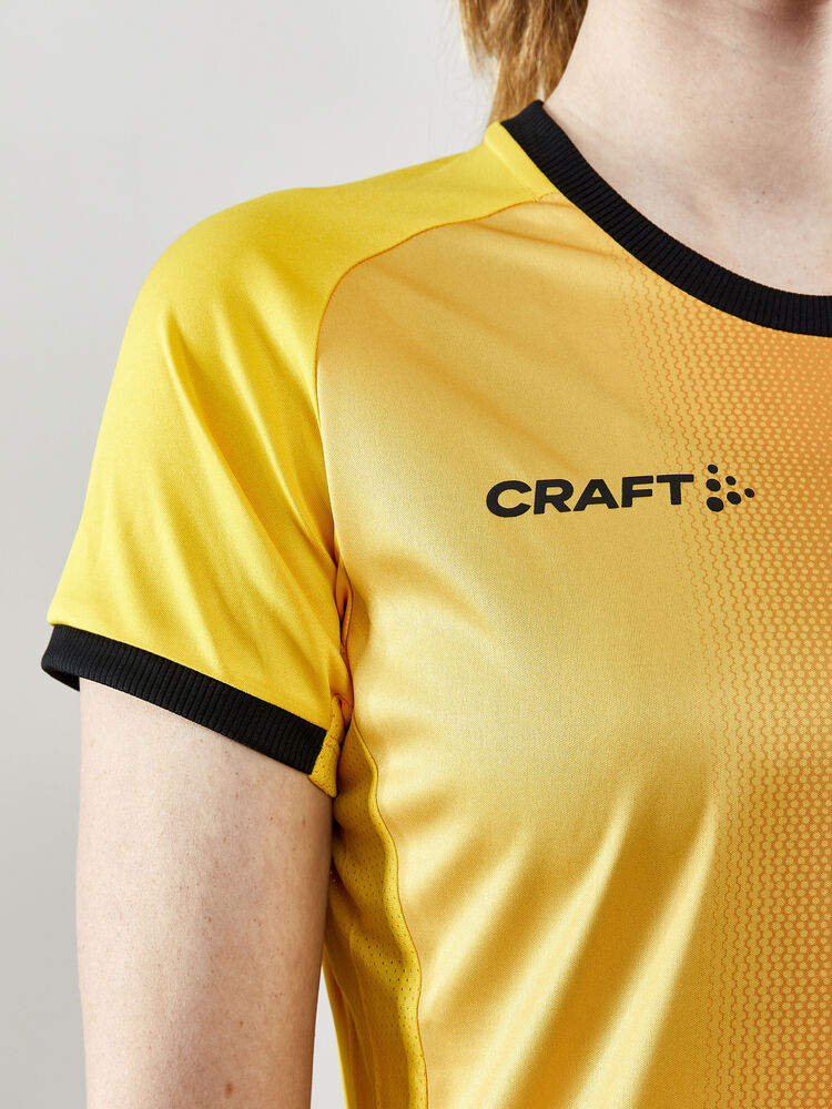 1910179-552999_Progress-2.0-Graphic-Jersey-W_Closeup4