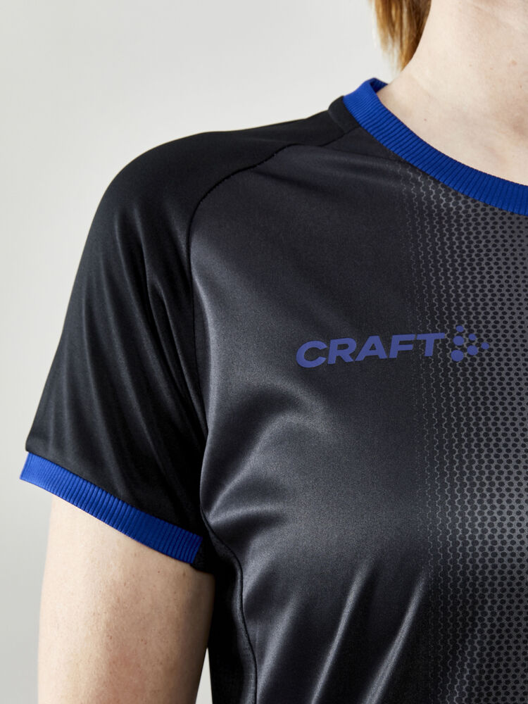 1910179-999346_Progress-2.0-Graphic-Jersey-W_Closeup4