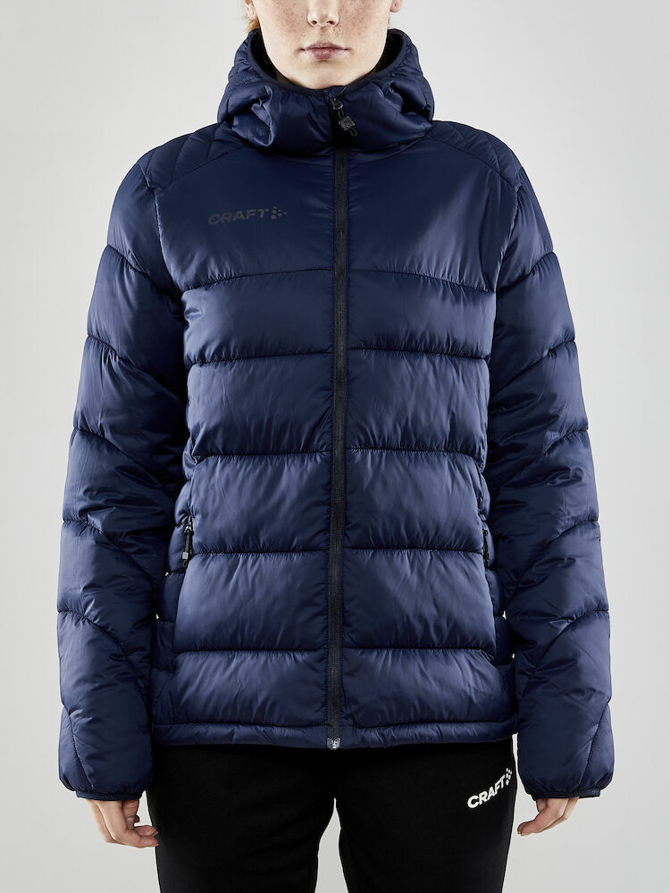 1910391-396000_CORE-Explore-Isolate-Jacket-W_Closeup1