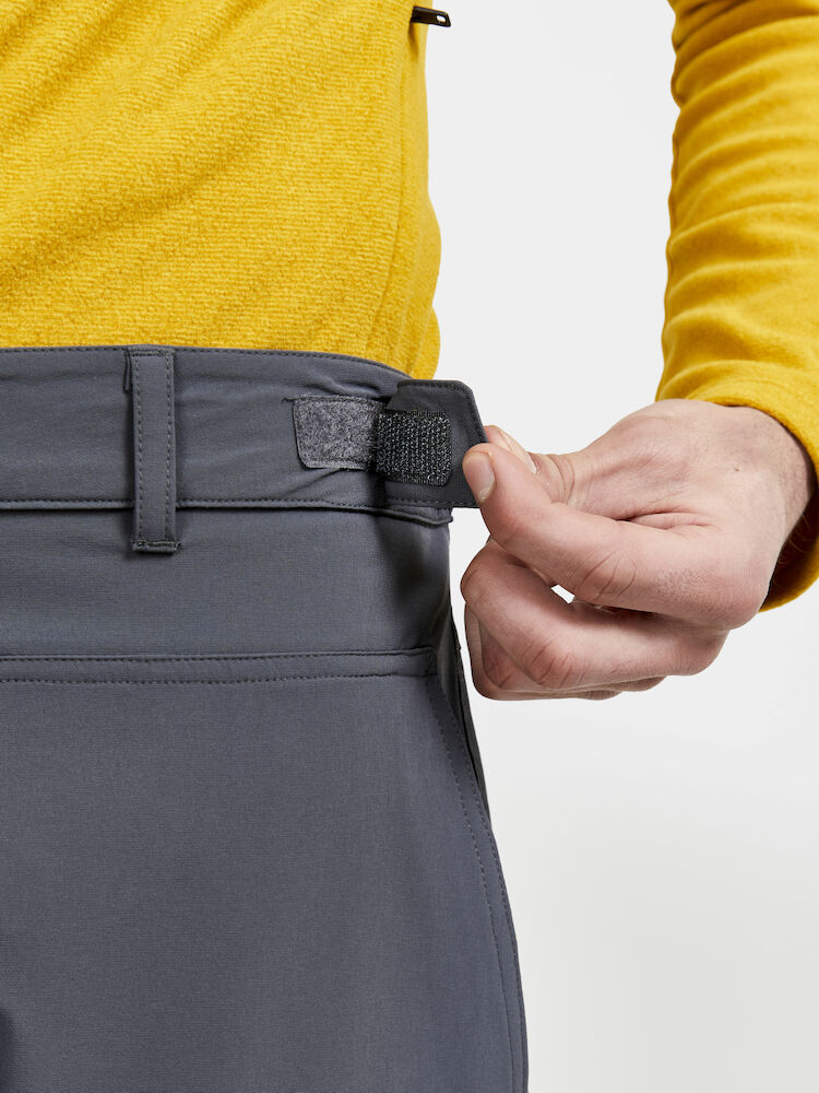 1910392-995000_ADV-Explore-Tech-Pants-M_Closeup3