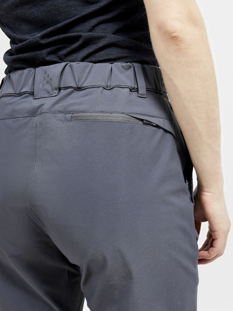 1910393-995000_ADV-Explore-Tech-Pants-W_Closeup5