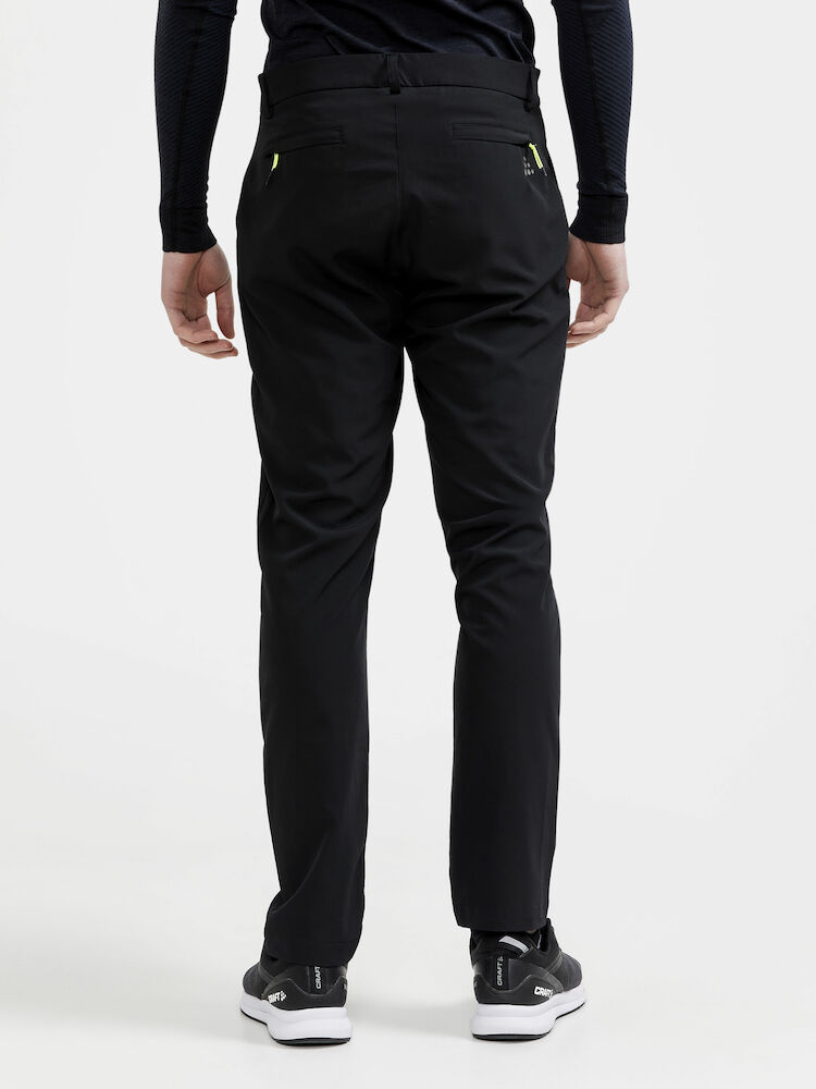 1910402-999000_CORE-Explore-Pants-M_Closeup3