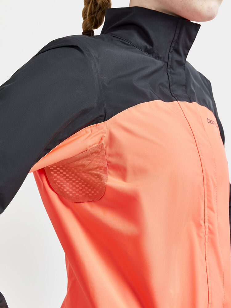 1910566-999825_Core-Endur-Hydro-Jacket-W_Closeup4