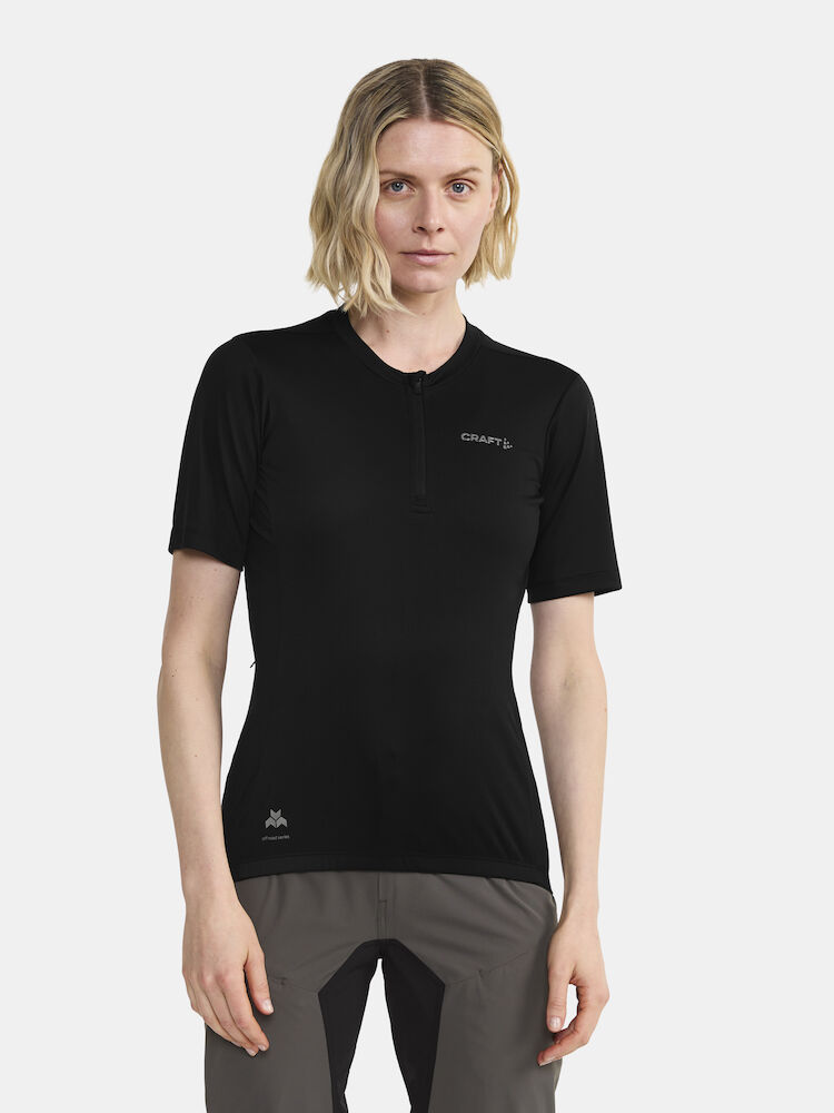 1910587-999000_Core-Offroad-SS-Jersey-W_closeup1