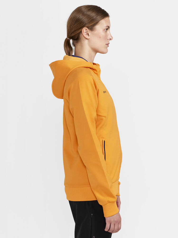 1910626-560000_Core-Soul-Full-Zip-Hood-W_Closeup2