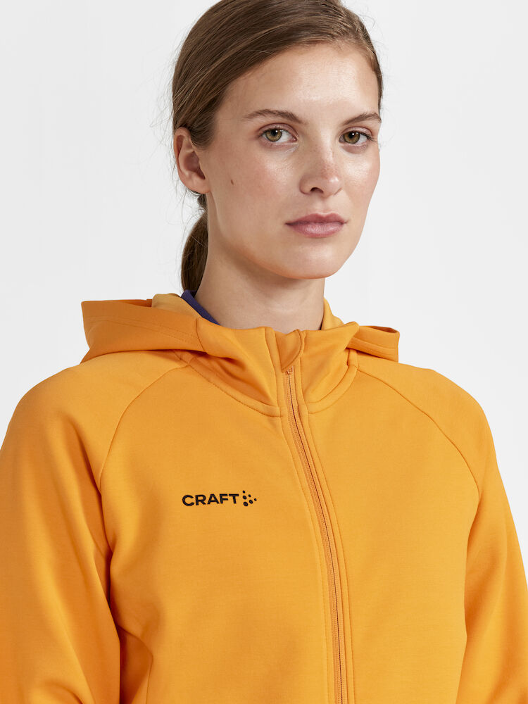 1910626-560000_Core-Soul-Full-Zip-Hood-W_Closeup5