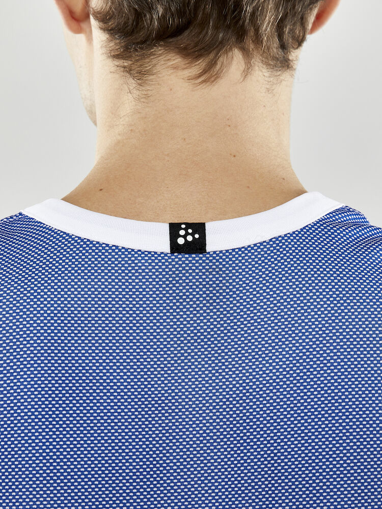 1911109-346900_Progress-Reversible-Basket-Singlet-M_Closeup6