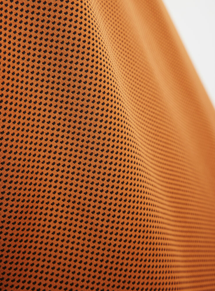 1911109-575999_Progress-Reversible-Basket-Singlet-M_Closeup4