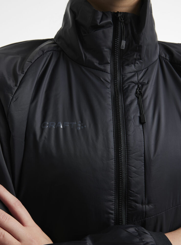 1912216-999000_CORE-Light-Padded-Jacket-W_Closeup3