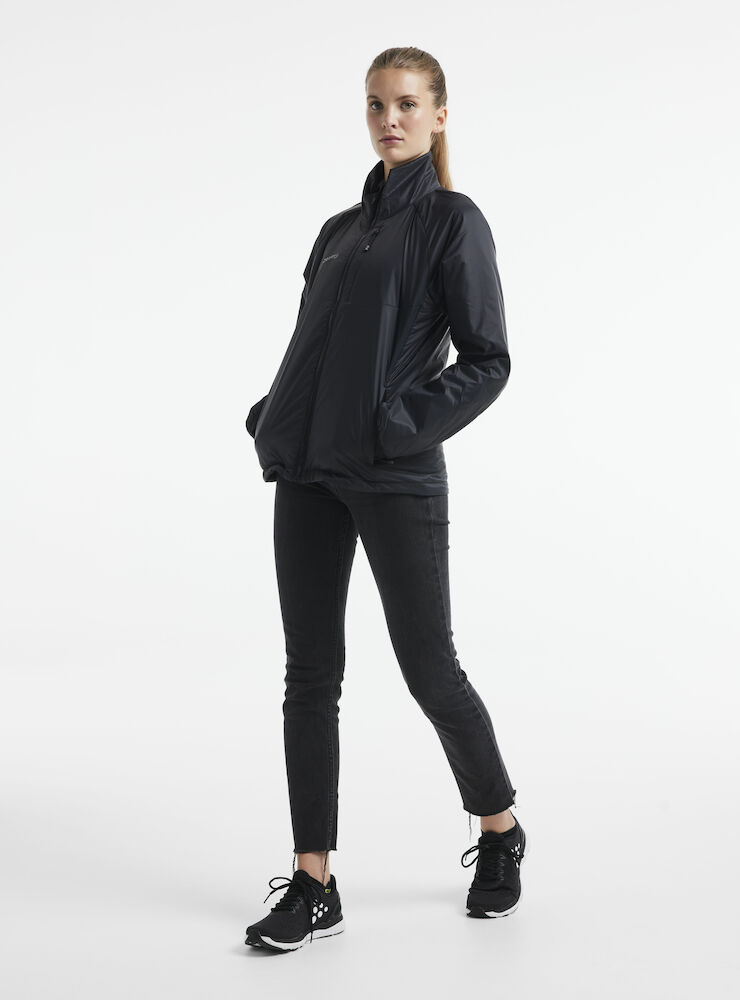 1912216-999000_CORE-Light-Padded-Jacket-W_Closeup6