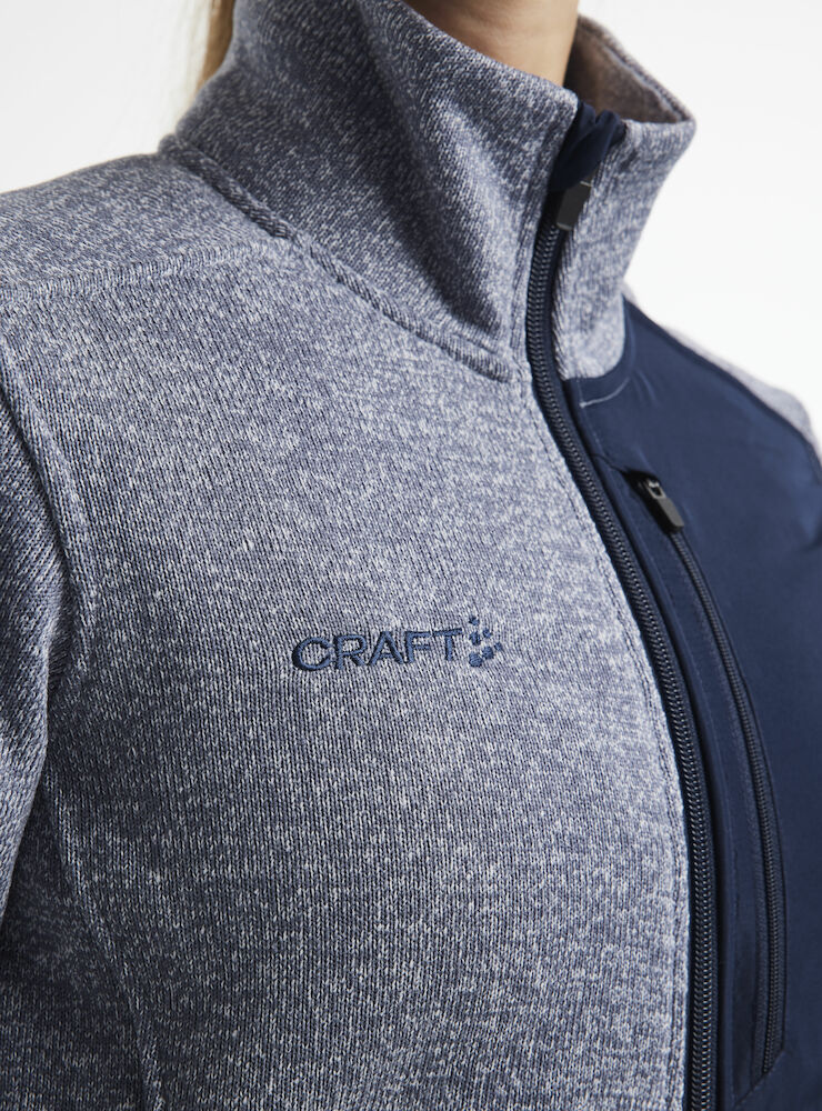 1912219-362396_ADV-Explore-Heavy-Fleece-jacket-W_Closeup3