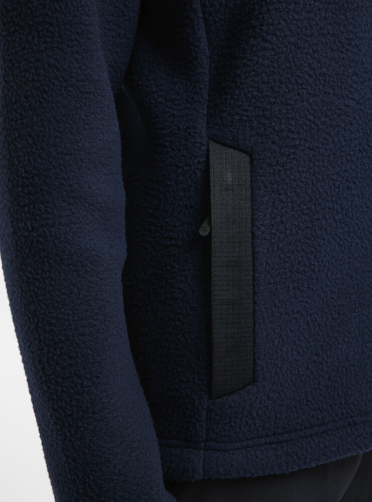 1912221-396999_ADV-Explore-Pile-Fleece-jacket-W_Closeup4