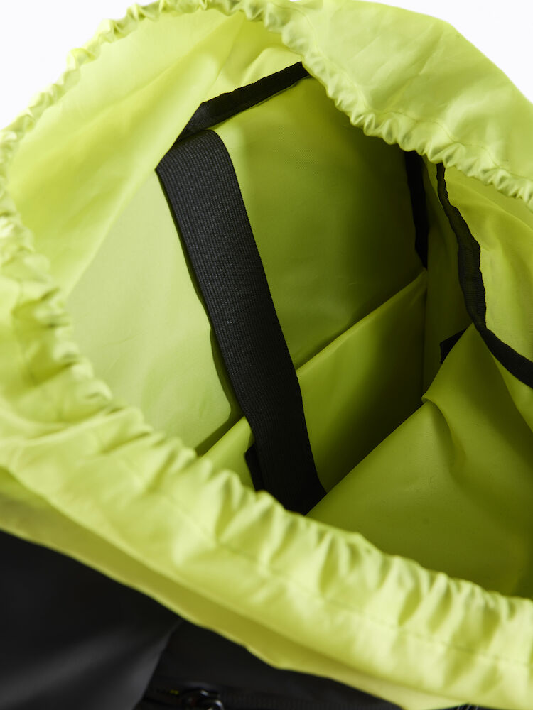 1912510-985000_Adv-Entity-Travel-Backpack-40-L_Closeup4