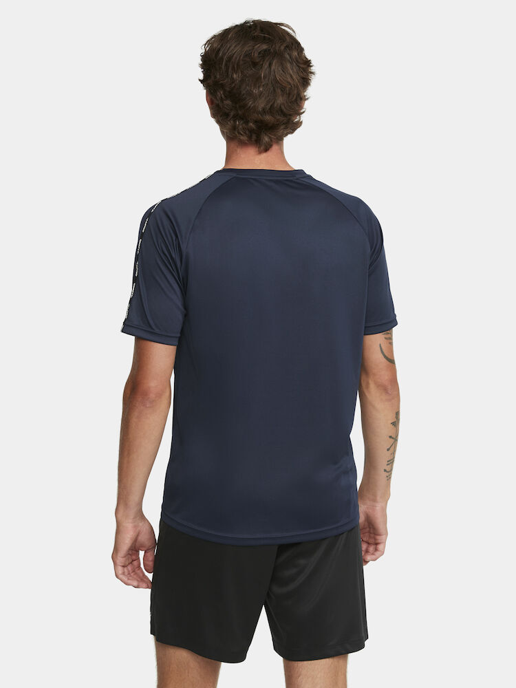 1912725-390000_Squad-2.0-Contrast-Jersey-M_Closeup3