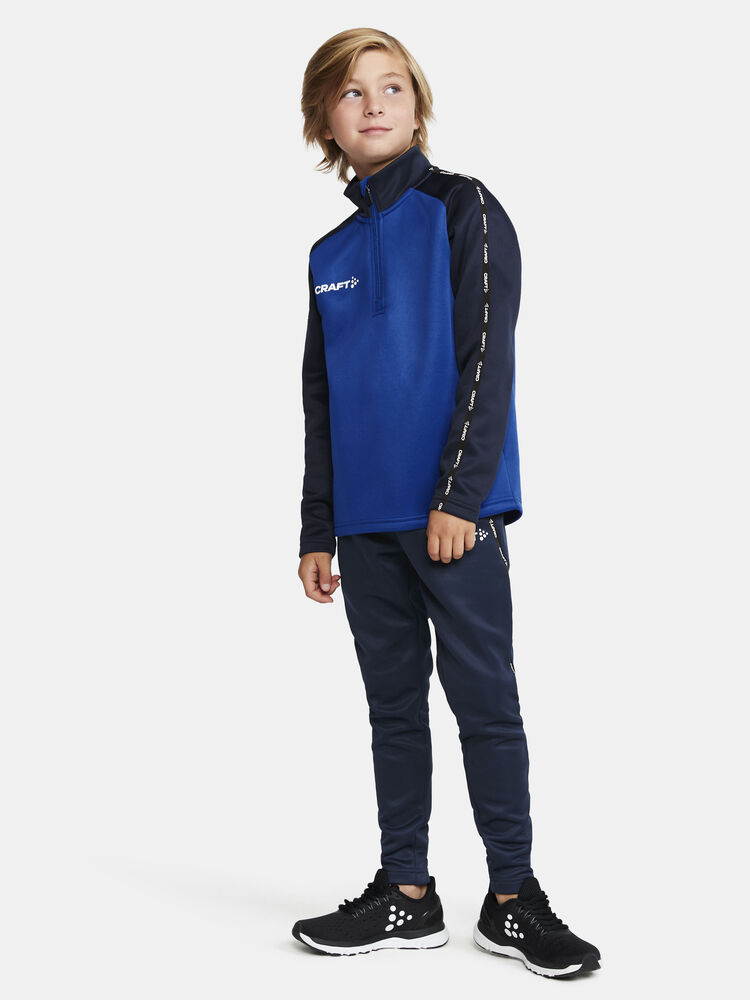 1912733-346390_Squad-2.0-Half-Zip-Jr_Closeup5