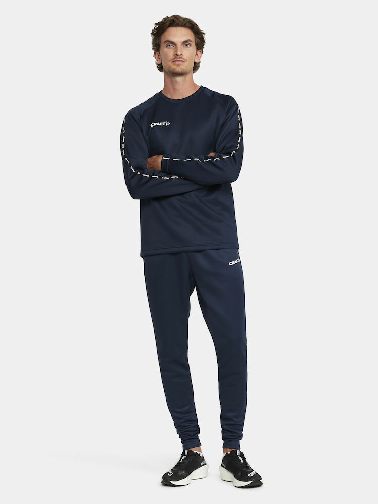 1912734-390000_Squad-2.0-Crewneck-M_Closeup5