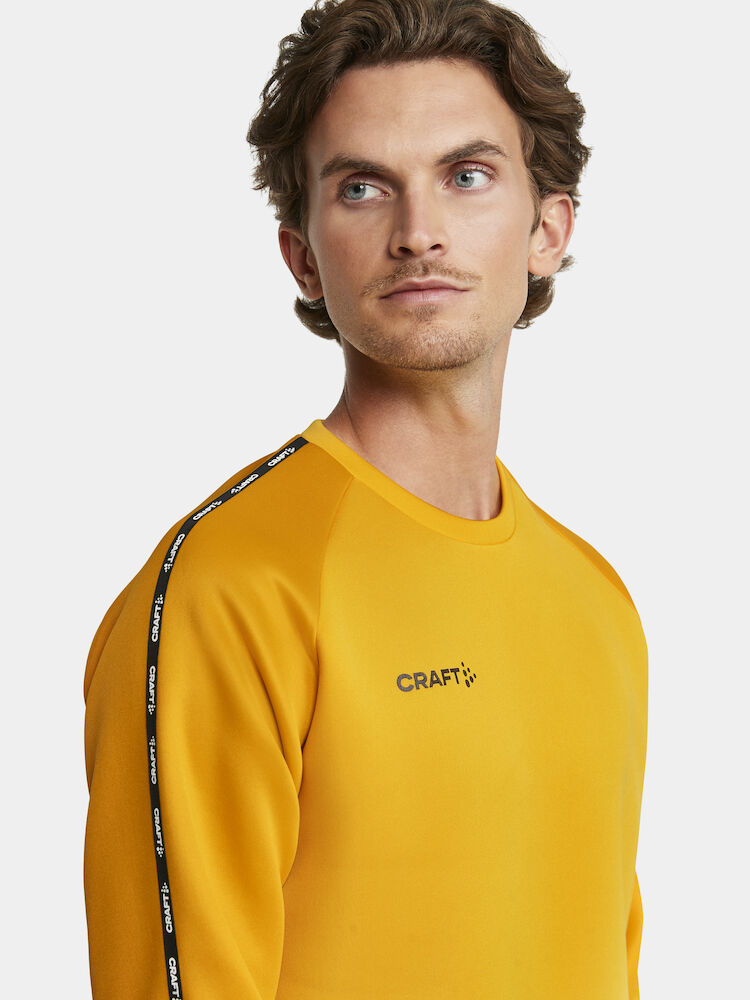 1912734-552511_Squad-2.0-Crewneck-M_Closeup4