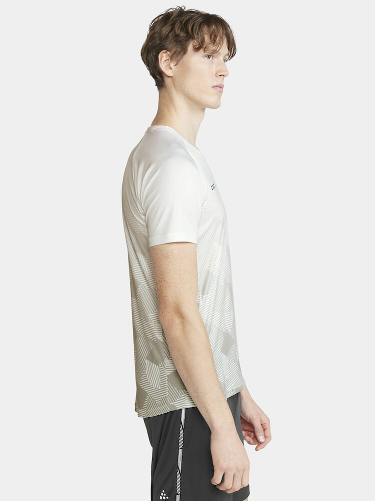 1912759-900000_Premier-Fade-Jersey-M_Closeup2