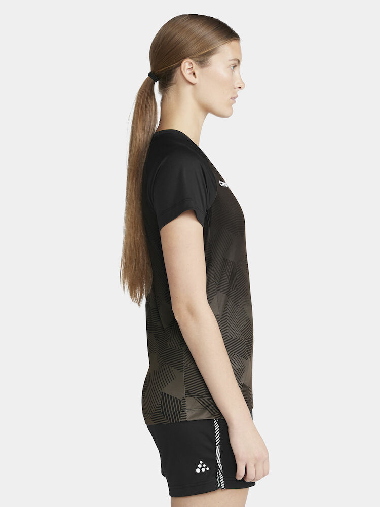 1912760-999000_Premier-Fade-Jersey-W_Closeup2