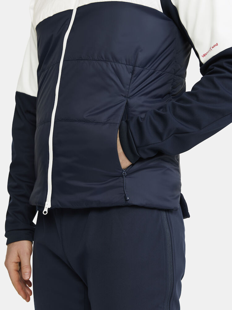 1913290-396900_NOR-Core-Light-Padded-Vest-M_closeup_02705