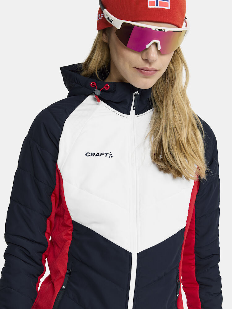 1913292-396900_NOR-ADV-Explore-Hybrid-Jacket-W_closeup_03138