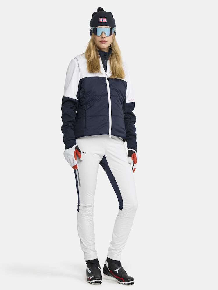 1913336-396900_NOR-Core-Light-Padded-Vest-W_closeup_01428