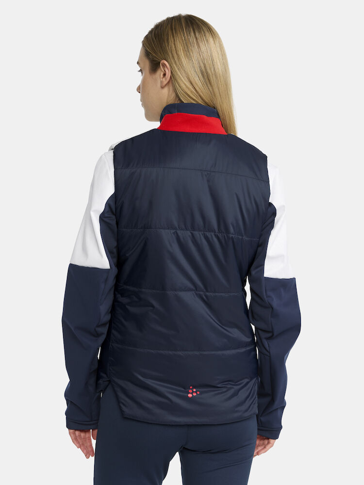 1913336-396900_NOR-Core-Light-Padded-Vest-W_closeup_01493