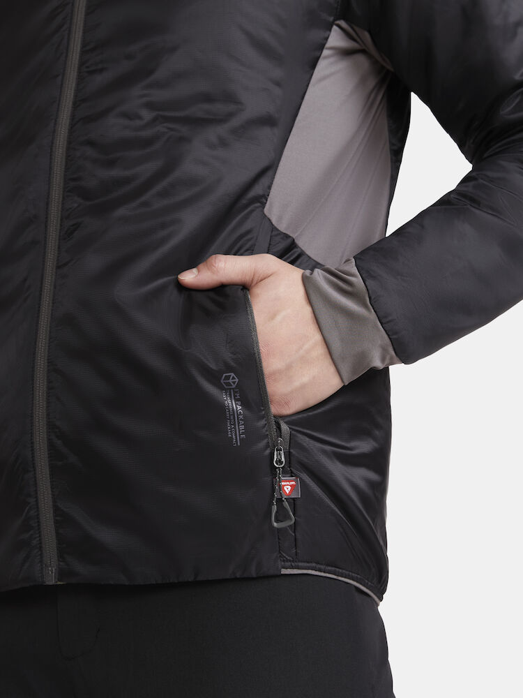 1913804-999000_ADV-Explore-Lightweight-Jacket-M_Closeup3