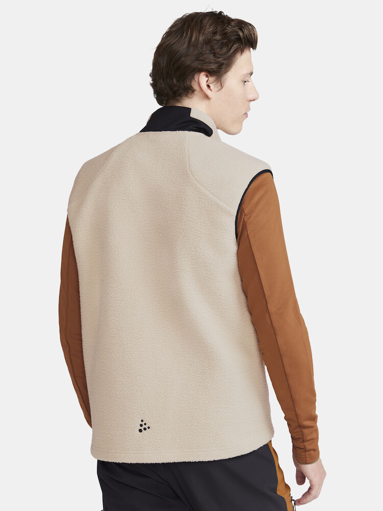 1913810-211999_ADV-Explore-Pile-Fleece-Vest-M_Closeup2