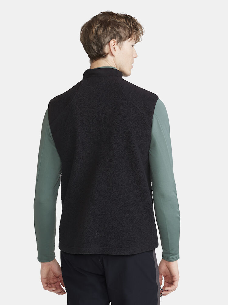 1913810-999000_ADV-Explore-Pile-Fleece-Vest-M_Closeup2
