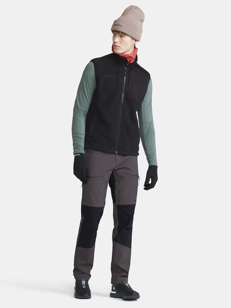 1913810-999000_ADV-Explore-Pile-Fleece-Vest-M_Closeup6