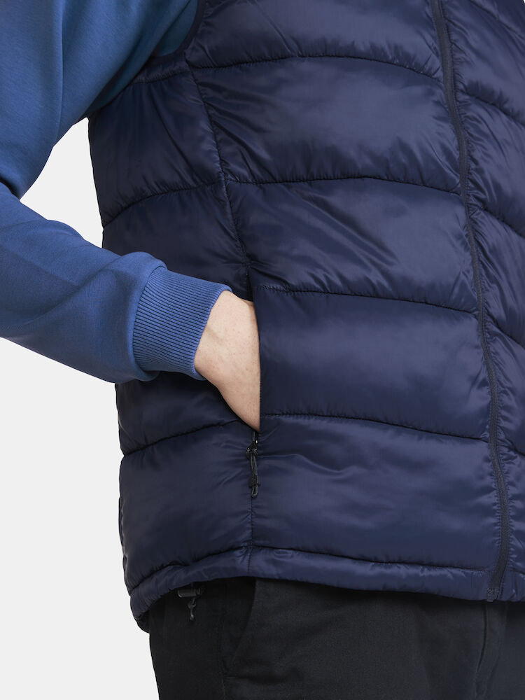 1913814-390000_CORE-Evolve-Isolate-Vest-M_Closeup4