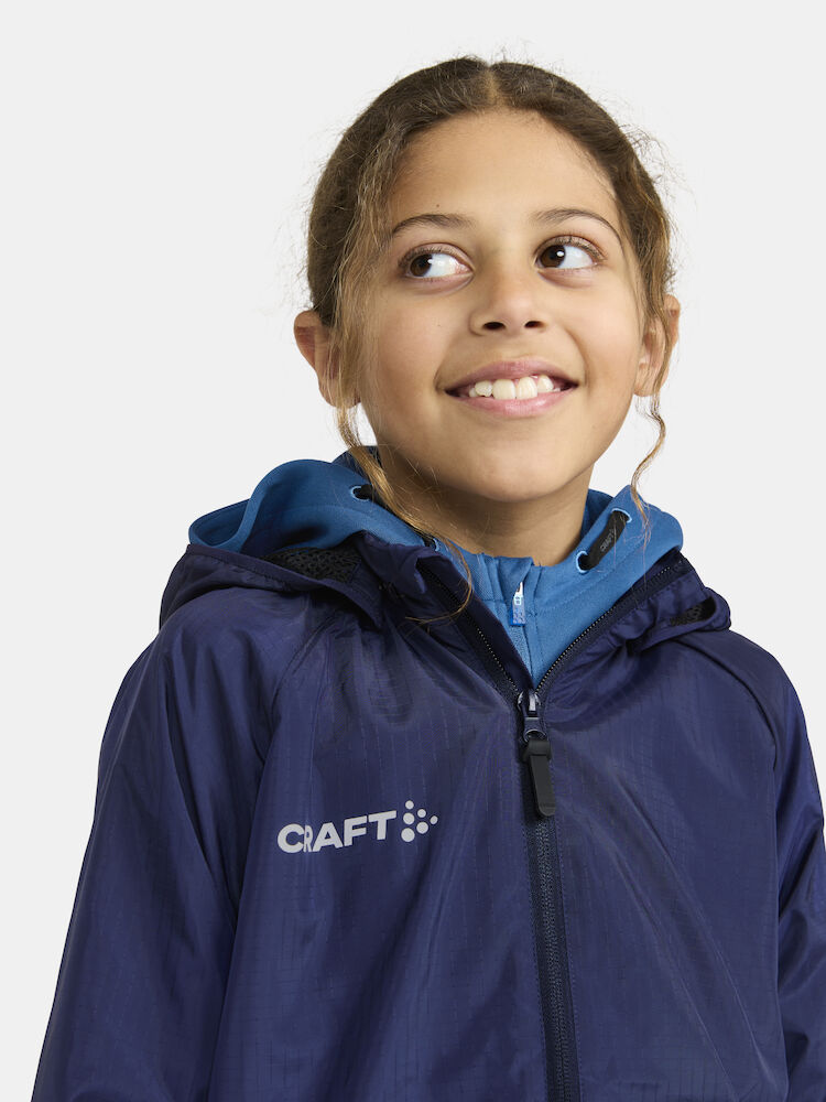 1913818-390000_Squad-Wind-Jacket-Jr_Closeup3