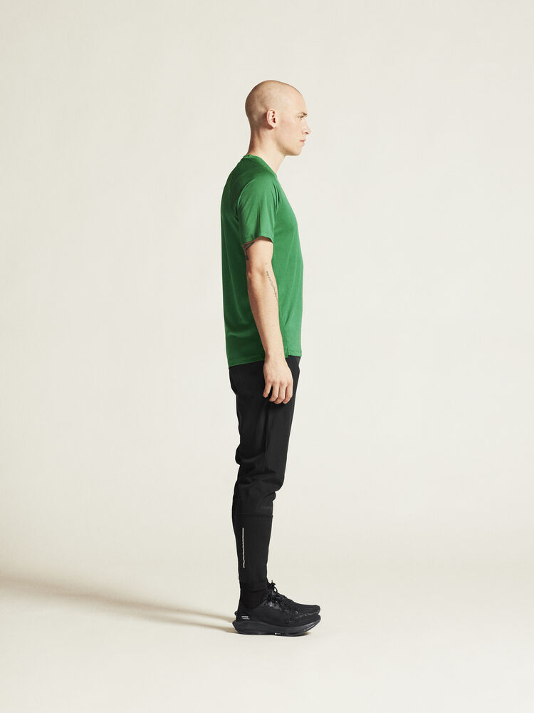 1914655-651000_Rush-2-SS-Tee-M_closeup2